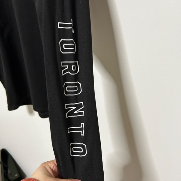 NWT Toronto Raptors Men's Small Long Sleeve T-Shirt Basketball NBA Fandom - Picture 6 of 10